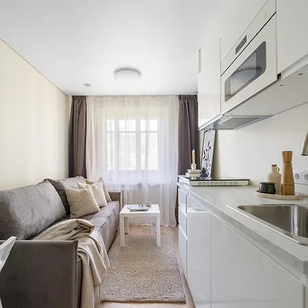 Dzuku White Cozy Near Railway Station Butas *